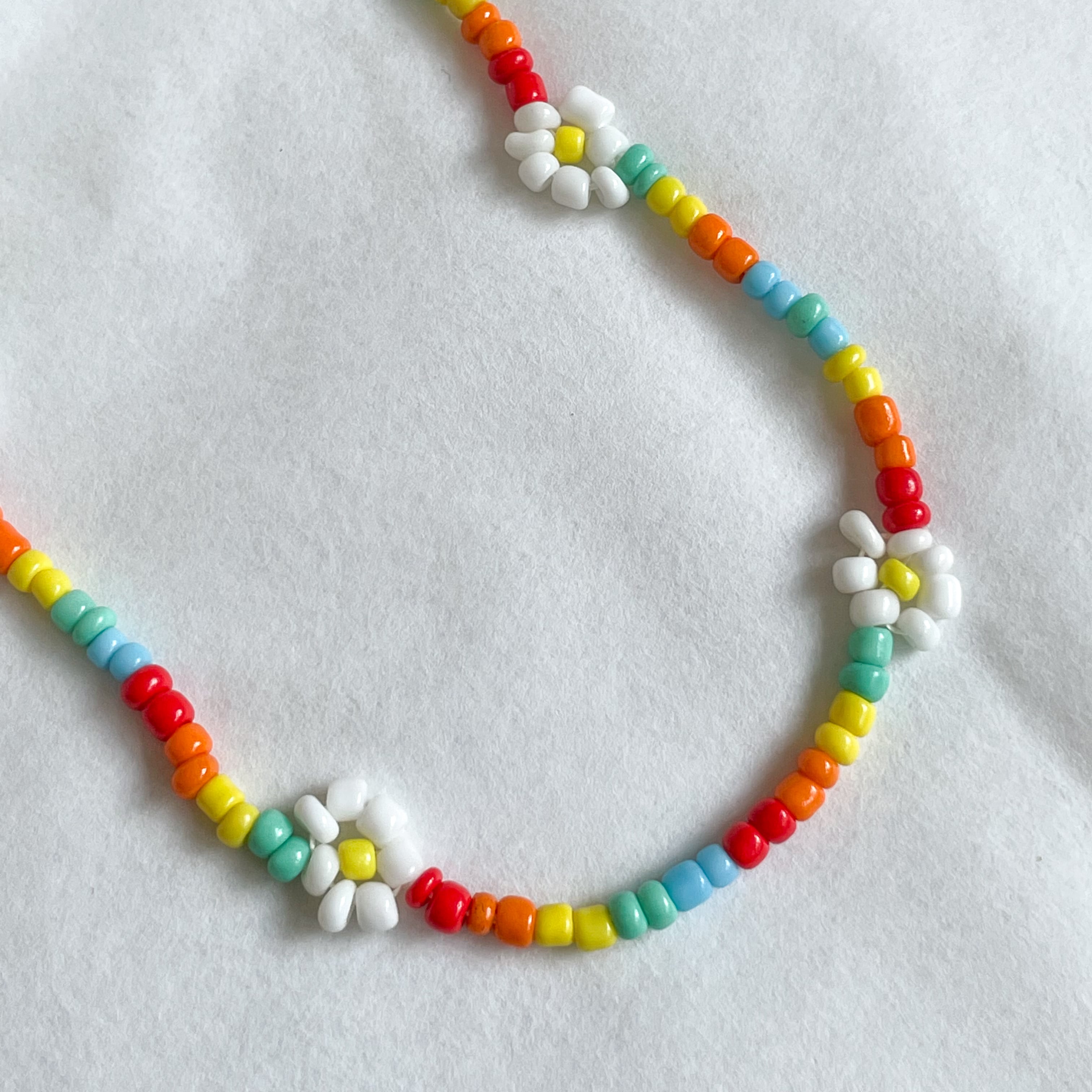 Multicoloured Daisy Bead Necklace | DIPSODA