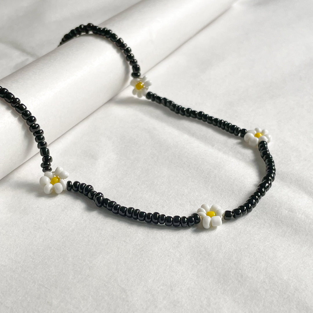 Black Daisy Bead Necklace