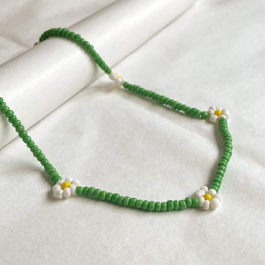 Green Daisy Bead Necklace